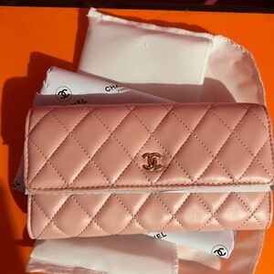 Pink Quilted Women's wallet/no chain
